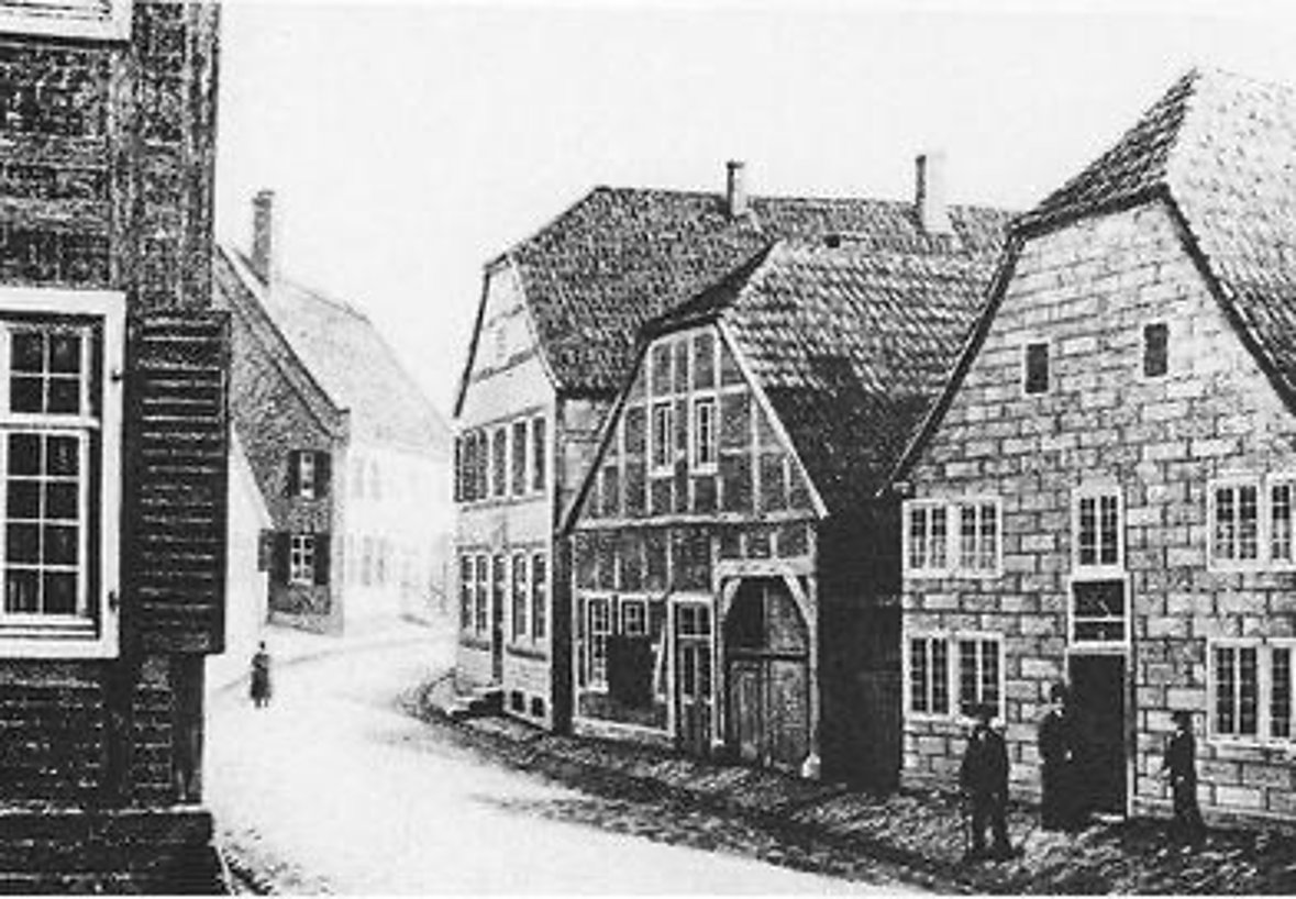 Ganz rechts: Ehem. Synagoge und jüdische Schule; heute Ruggestraße 10 Ganz rechts: Ehem. Synagoge und jüdische Schule; heute Ruggestraße 10