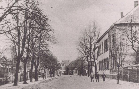 Das erste Gebäude des Marienhospitals entsteht ab 1849 in der Geiststraße gegenüber dem heutigen Hotel Mühlenkamp Das erste Gebäude des Marienhospitals entsteht ab 1849 in der Geiststraße gegenüber dem heutigen Hotel Mühlenkamp