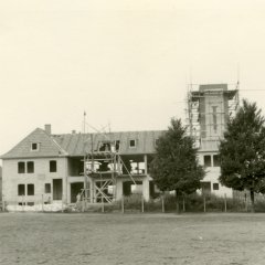 1953: Die neue Feuerwache im Rohbau