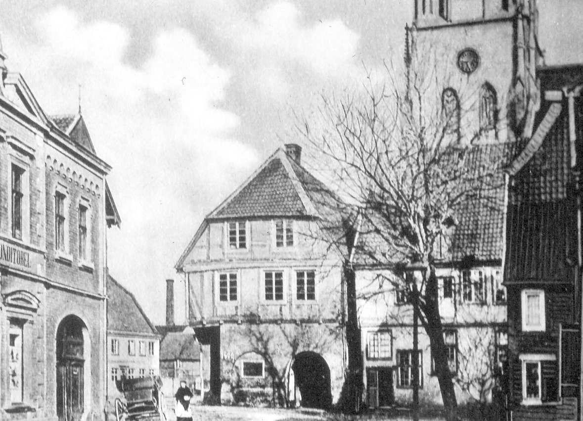 ab 1605: das ehemalige Rathaus auf dem Markplatz ab 1605: das ehemalige Rathaus auf dem Markplatz