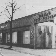 Einfahrt zur Brauerei Pott Feldmann; Eiskeller von der Bahnhofstraße aus